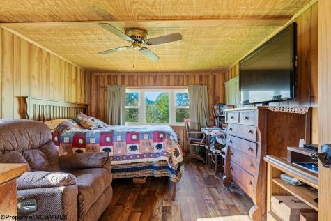 7339 Mcelroy Creek Road West Union WV 26456