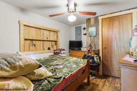 7339 Mcelroy Creek Road West Union WV 26456