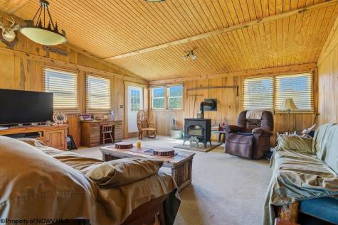 7339 Mcelroy Creek Road West Union WV 26456
