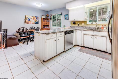 1340 Cherry Lane Morgantown WV 26505