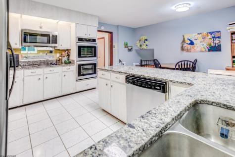 1340 Cherry Lane Morgantown WV 26505
