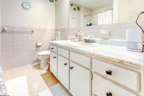 1340 Cherry Lane Morgantown WV 26505