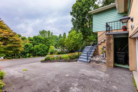 1340 Cherry Lane Morgantown WV 26505