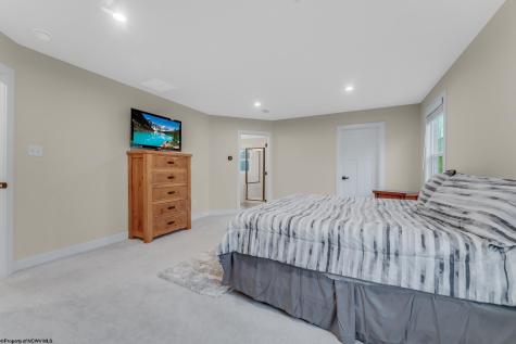 207 Norwood Court Morgantown WV 26508