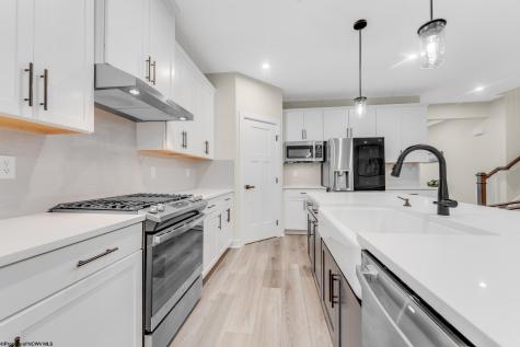 207 Norwood Court Morgantown WV 26508