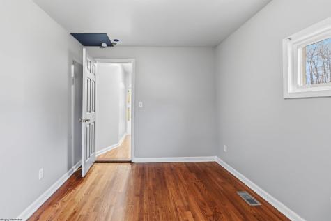 232 Kelly Road Morgantown WV 26508