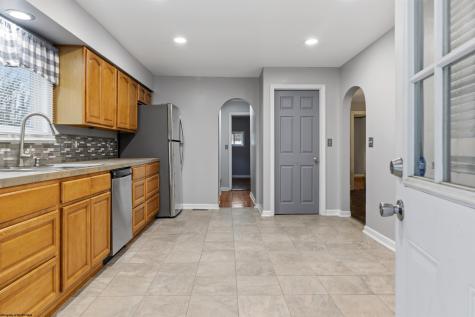 232 Kelly Road Morgantown WV 26508