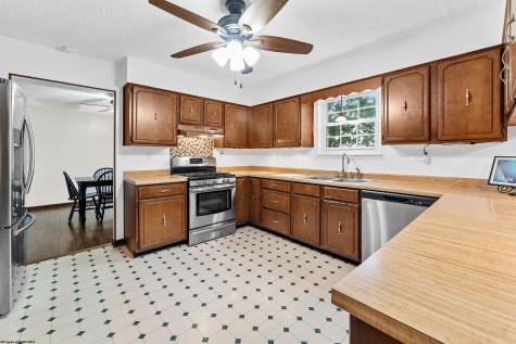 251 Ridgeway Drive Bridgeport WV 26330