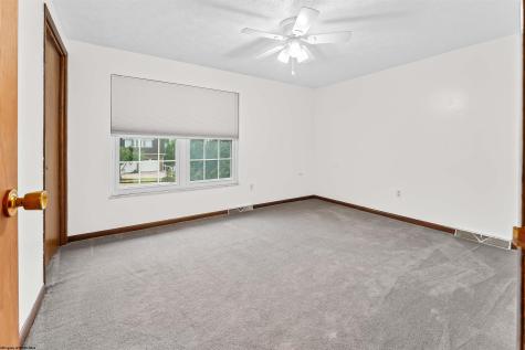 251 Ridgeway Drive Bridgeport WV 26330