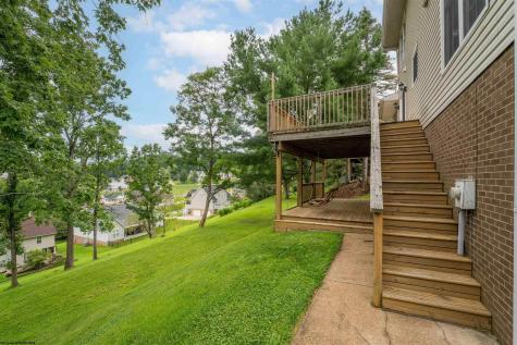 251 Ridgeway Drive Bridgeport WV 26330
