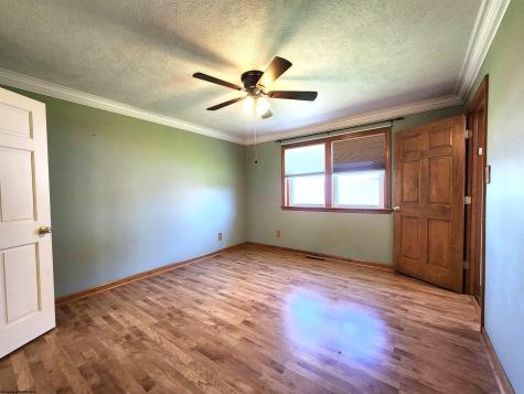 3549 Shinnston Pike Hepzibah WV 26369