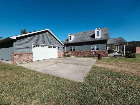 3549 Shinnston Pike Hepzibah WV 26369