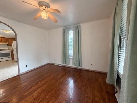 511 Pennsylvania Avenue Nutter Fort WV 26301