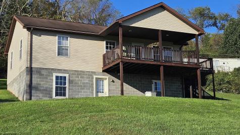 213 3rd Street Belington WV 26250-7652