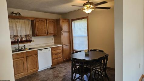 213 3rd Street Belington WV 26250-7652