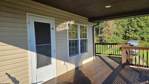 213 3rd Street Belington WV 26250-7652