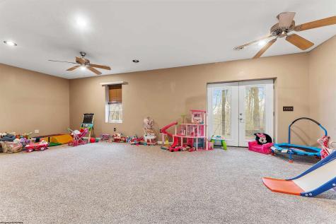 21 Oakton Drive Morgantown WV 26508
