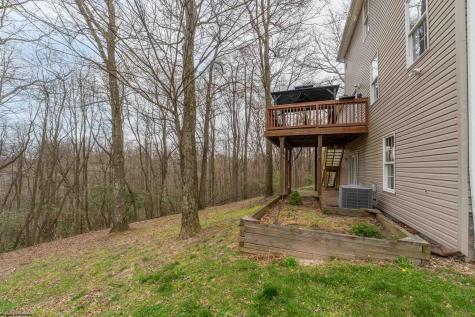 21 Oakton Drive Morgantown WV 26508