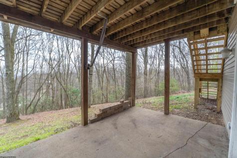 21 Oakton Drive Morgantown WV 26508