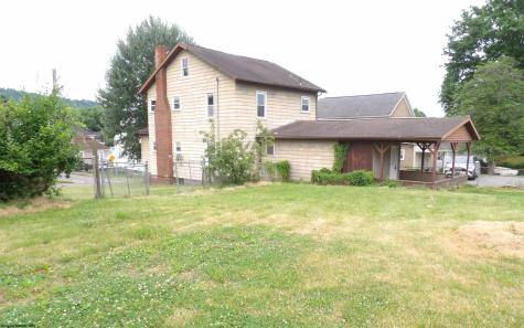 424 Spring Avenue Clarksburg WV 26301
