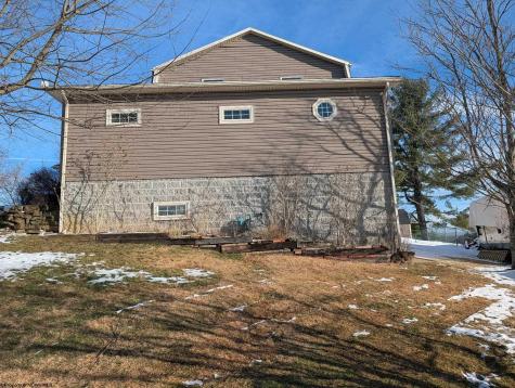 1822 Vernon Drive Fairmont WV 26554