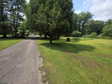 79 Y Road Arthurdale WV 26520