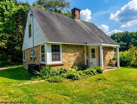 79 Y Road Arthurdale WV 26520