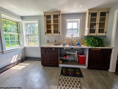 79 Y Road Arthurdale WV 26520