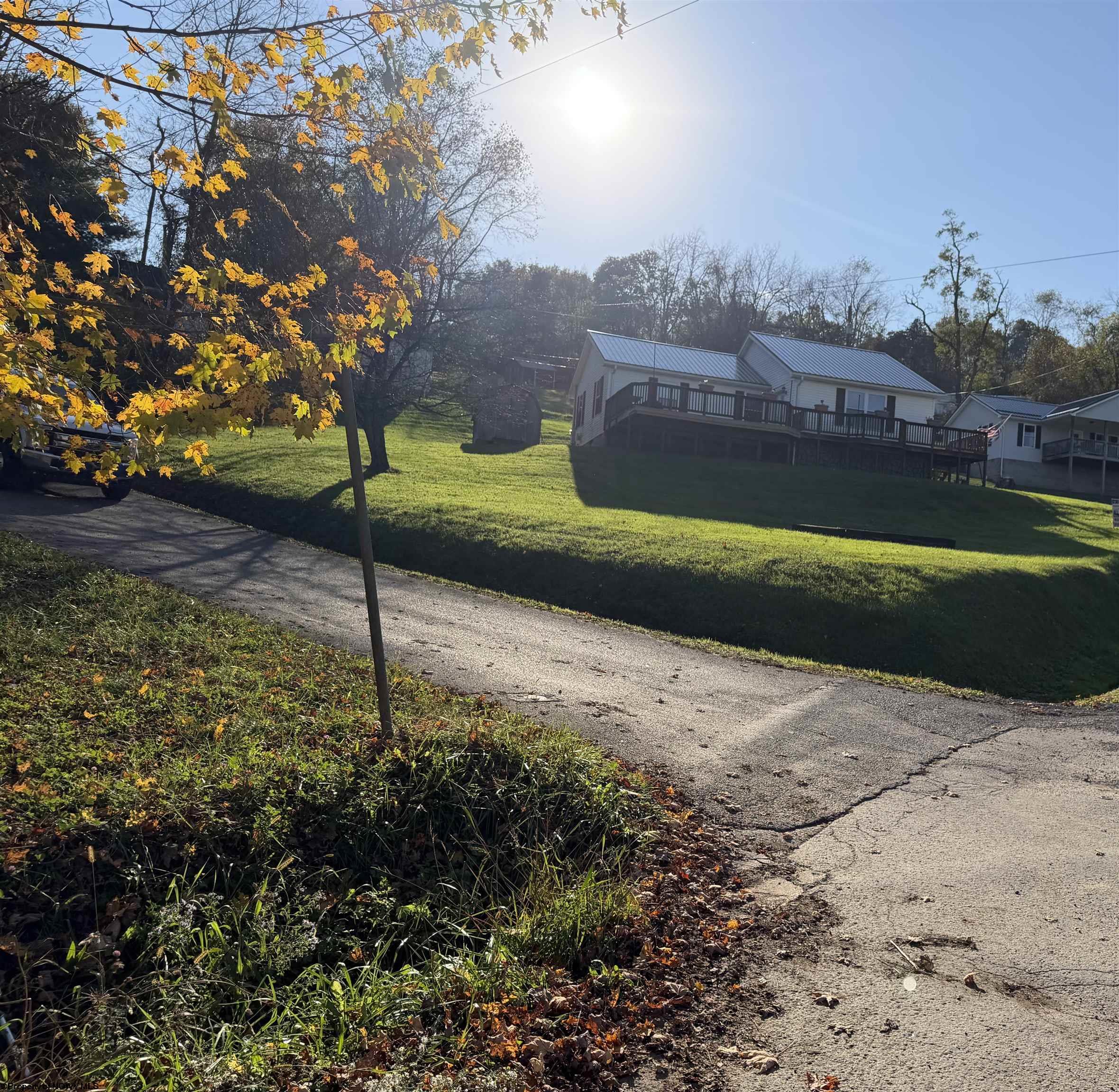 135 Wabash Avenue Belington WV 26250