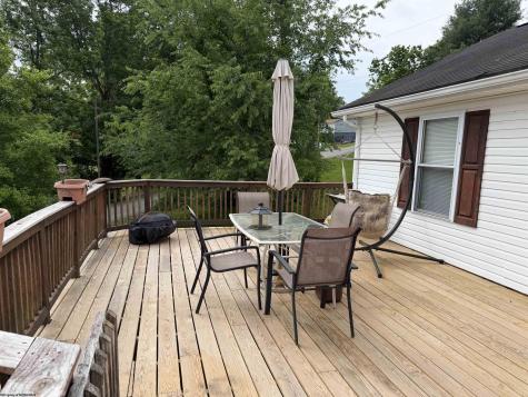 135 Wabash Avenue Belington WV 26250