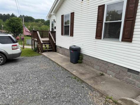135 Wabash Avenue Belington WV 26250