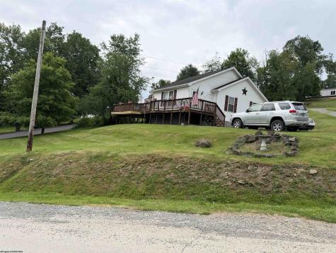 135 Wabash Avenue Belington WV 26250