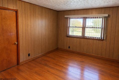 42 Cuzzart Road Bruceton Mills WV 26525