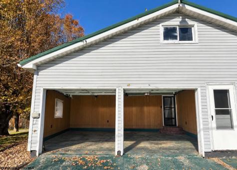 42 Cuzzart Road Bruceton Mills WV 26525