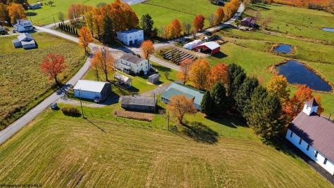 42 Cuzzart Road Bruceton Mills WV 26525