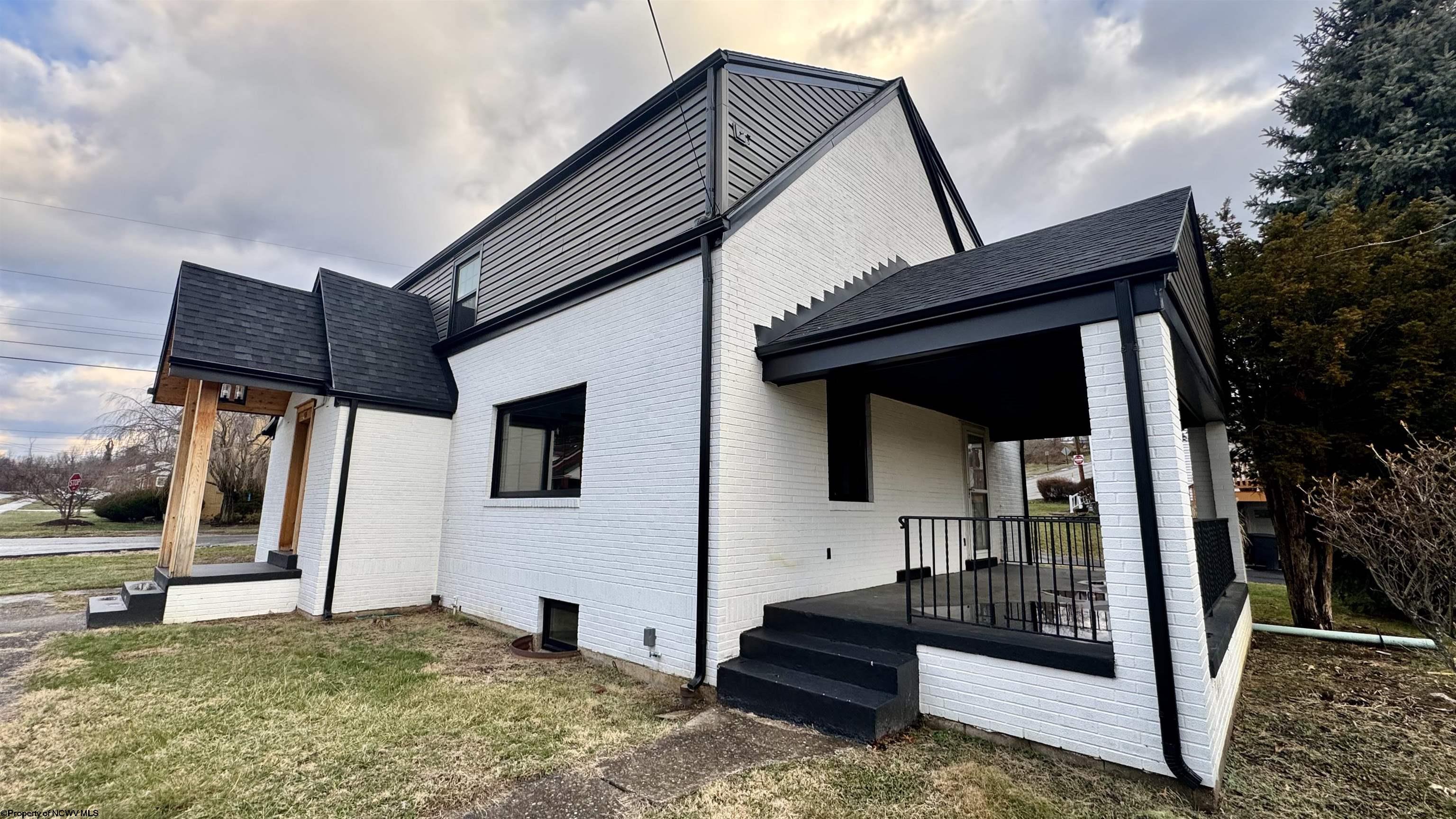 58 Evergreen Terrace Uniontown PA 15401