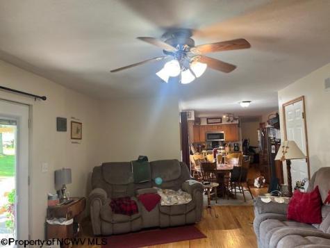 250 Deerfield Circle Kingwood WV 26537