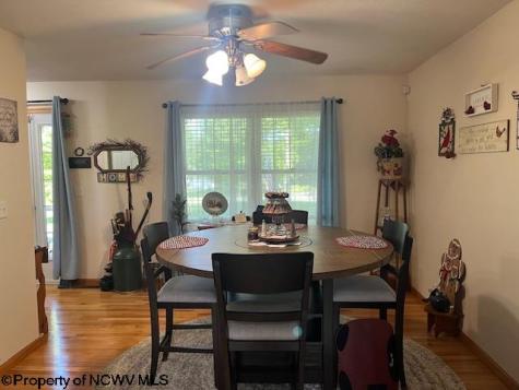 250 Deerfield Circle Kingwood WV 26537