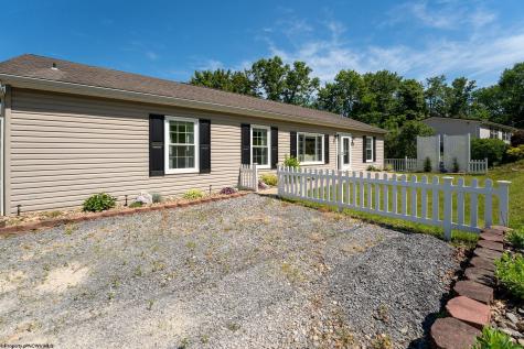 53 Ebenklein Lane Morgantown WV 26508