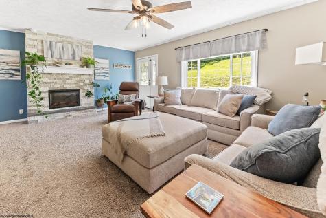53 Ebenklein Lane Morgantown WV 26508