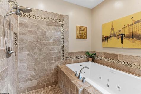 102 S Harwich Circle Morgantown WV 26508