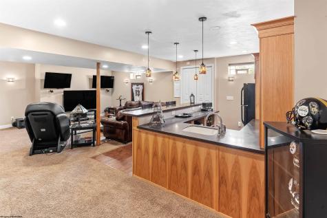 102 S Harwich Circle Morgantown WV 26508