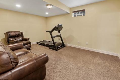 102 S Harwich Circle Morgantown WV 26508