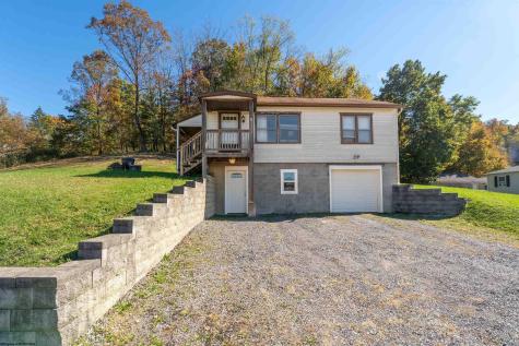 14 Huckleberry Lane Morgantown WV 26508