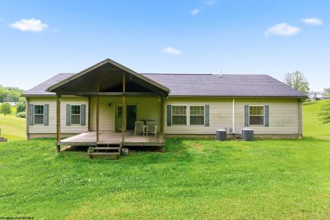 179 Tony Rundle Road Grafton WV 26354
