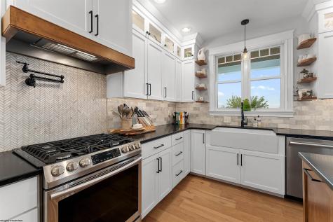 127 Sadie Lane Morgantown WV 26508