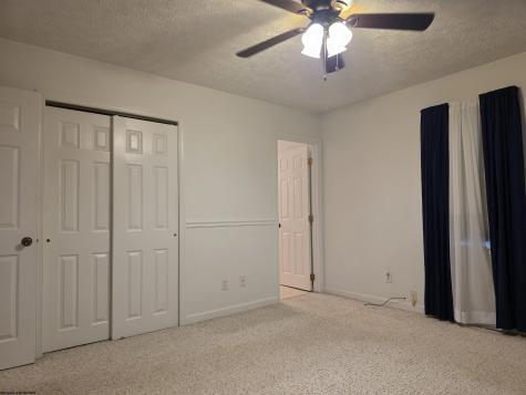 1226 Philli Lane Shinnston WV 26431