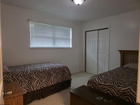 1226 Philli Lane Shinnston WV 26431