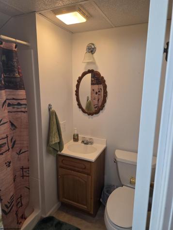 1226 Philli Lane Shinnston WV 26431