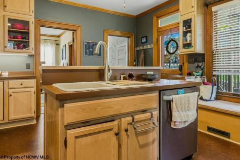 527 Stanley Avenue Clarksburg WV 26301
